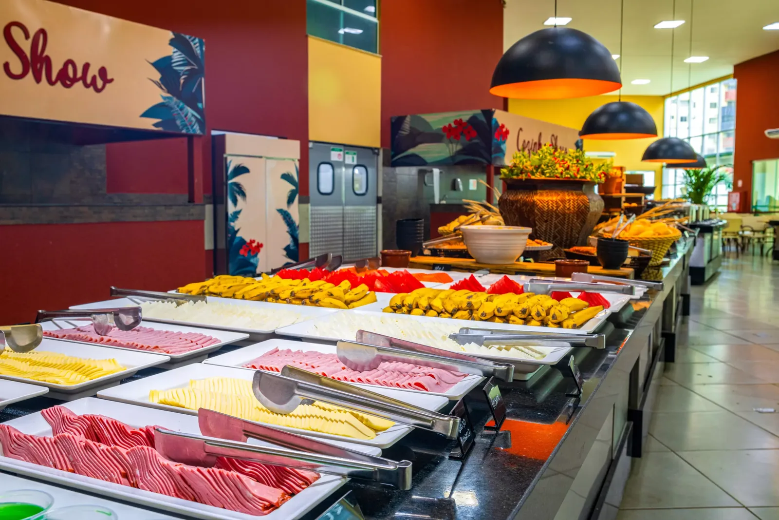 Restaurante e buffet do Riviera Park Hotel